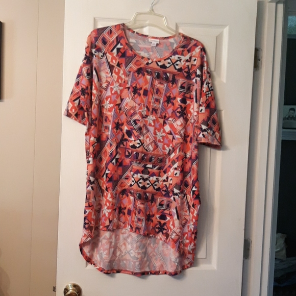 LuLaRoe Tops - Lularoe shirt